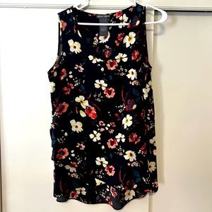 Sleeveless flower blouse by Chelsea & Theodore. Size Medium. Never worn.